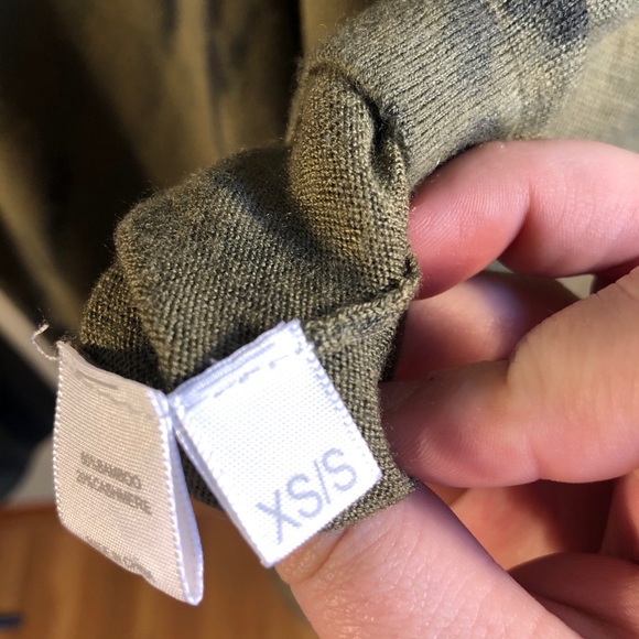 Kokun Boxy V Neck Army Thunder Print Green Tie Dye - Picture 7 of 7